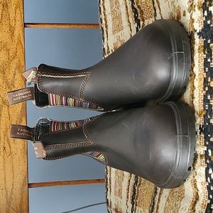 Blundstones